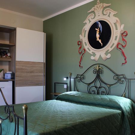 La Casa Di Giusy Bed and Breakfast Cosenza Exterior foto